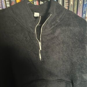 Make An Offer Old Navy black fleece zipper front sweatshirt 👏👏👏